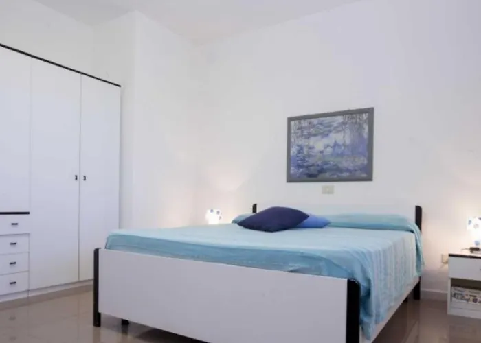 Santa Petronilla - Goelba Lejlighed